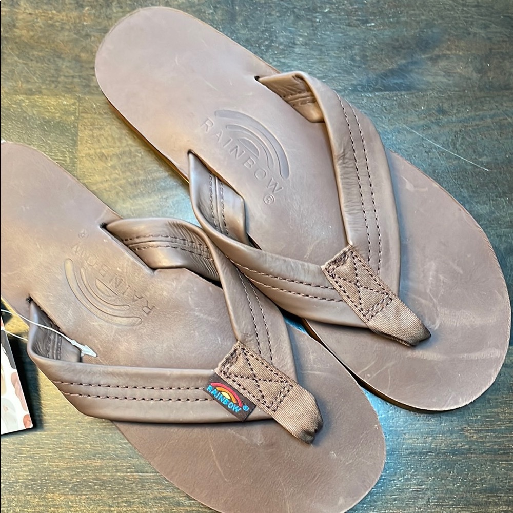 Rainbow wide strap flip flops-color is mocha